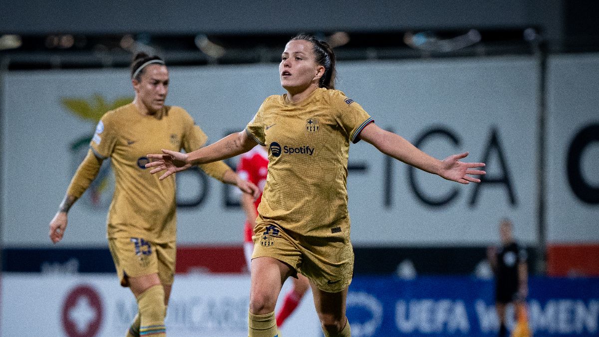 Claudia Pina ante el Benfica