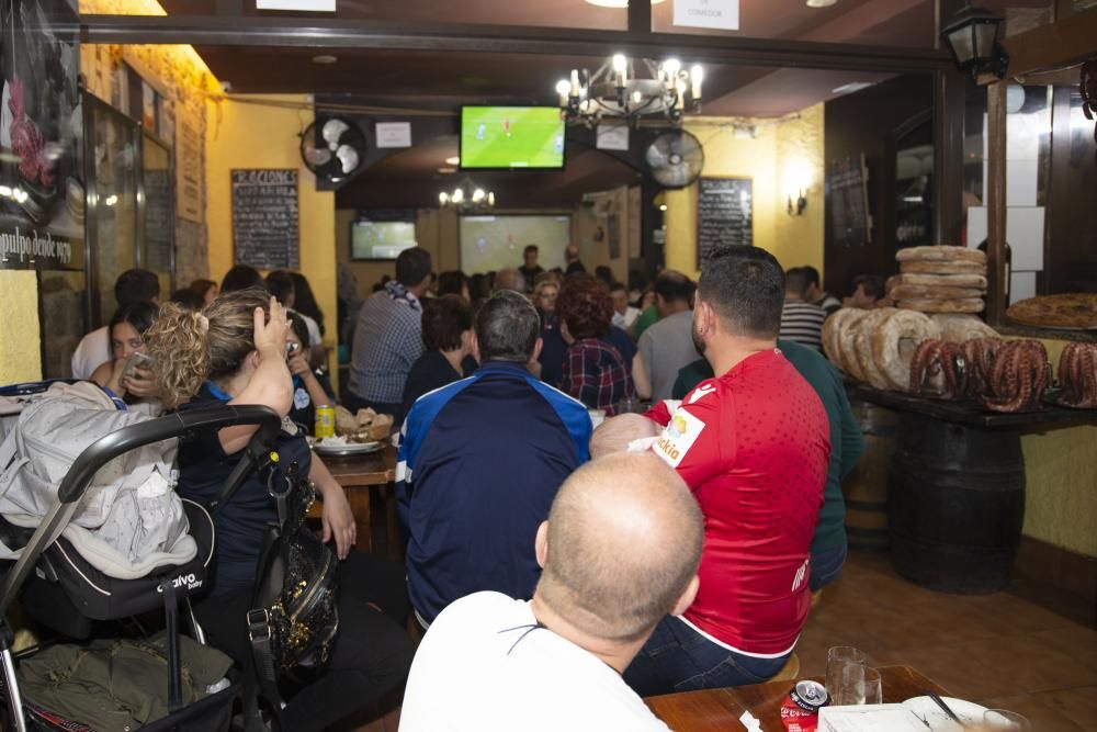 El equipo coruñés se juega el ascenso a Primera División y la ciudad se vuelca en plena celebración de San Juan.