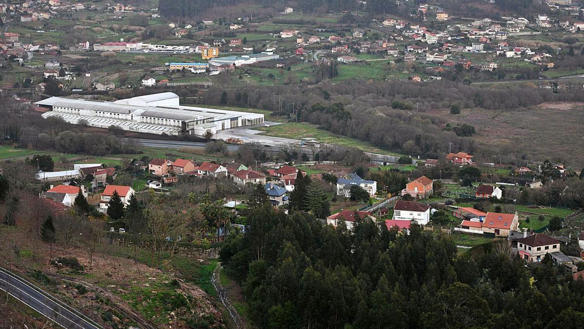 La zona entre O Vao y la VG-4.8 hacia Poio es la que tiene menor media de ingresos por hogar.   | // G. SANTOS 