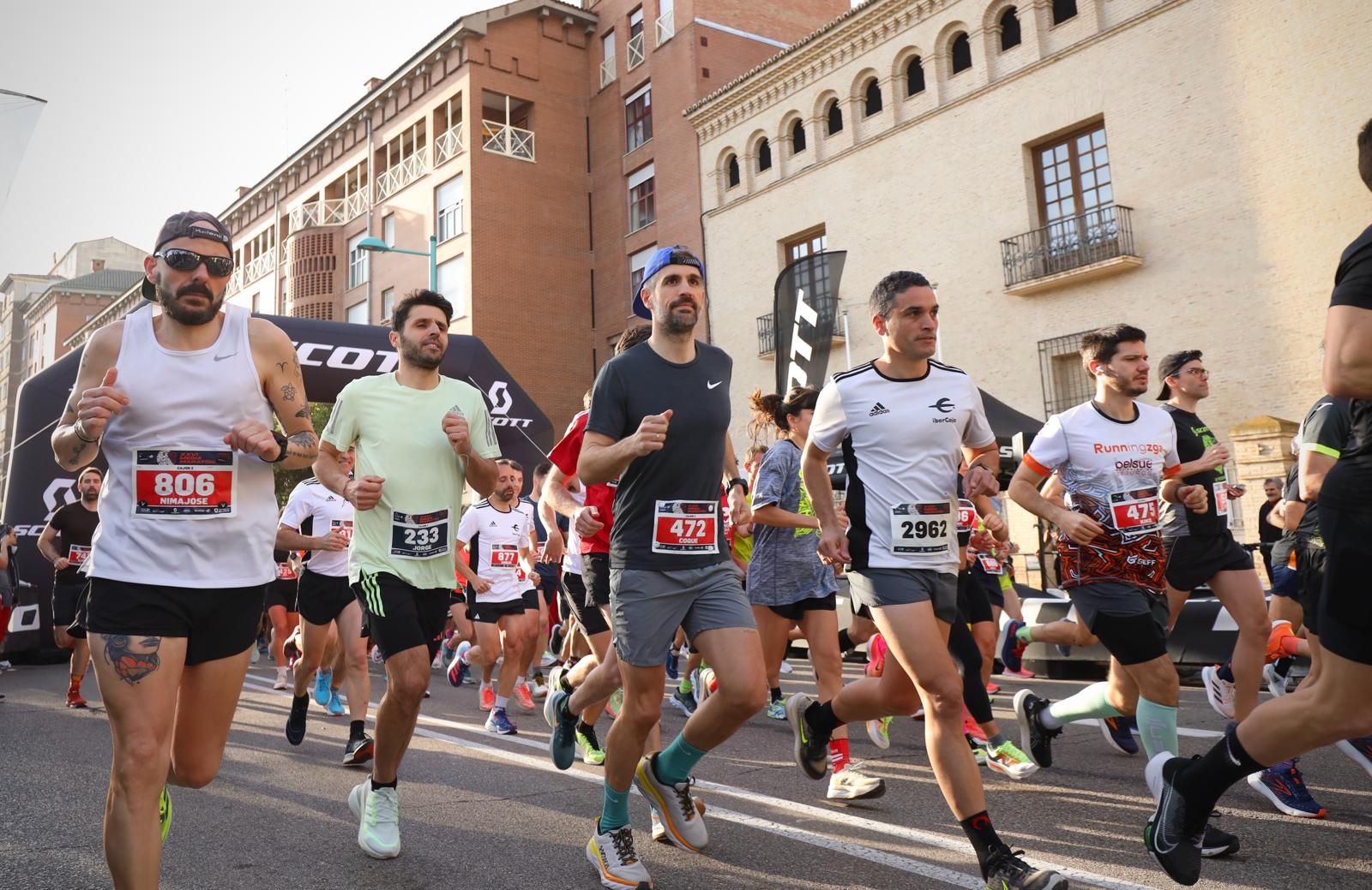 En imágenes | Búscate en el Medio Maratón de Zaragoza 2024