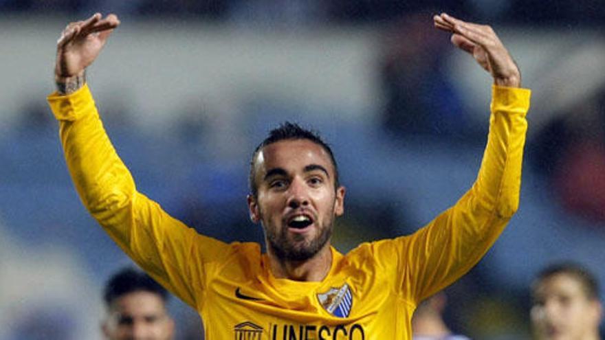 El centrocampista del Málaga, Sergi Darder, celebra el primer gol de Málaga.