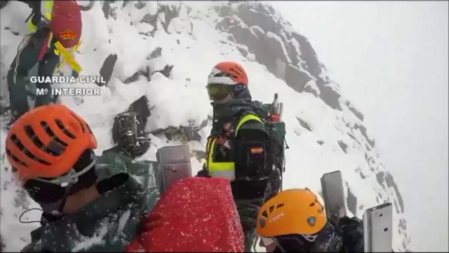 La Guardia Civil veló dos días en los Picos los cuerpos de los montañeros zamoranos