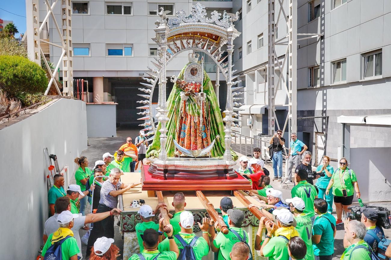 La 'Morenita' visita el Hospital de Nuestra Señora de La Candelaria