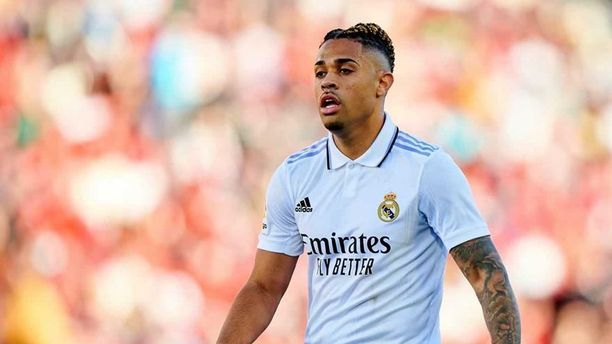 Mariano Díaz encuentra una vía de escape tras un año sin equipo
