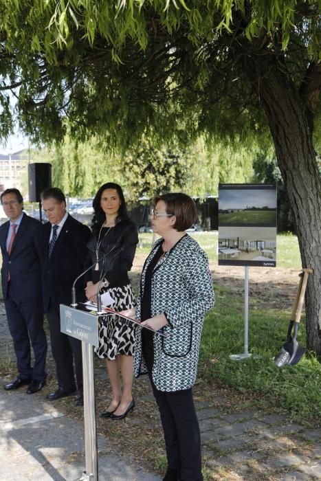 Colocación de la primera piedra del nuevo edificio de la incubadora de Impulsa