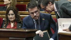 El president Aragonès y el líder del PSC, Salvador Illa, la semana pasada en el Parlament.