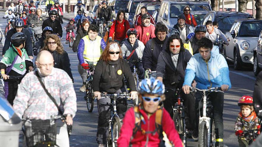 girona Mou-te en bici celebra la Bicicletada