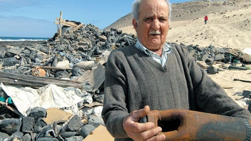 Choza destruida en la zona de Penón Blanco, en Pájara.  CARLOS DE SAÁ