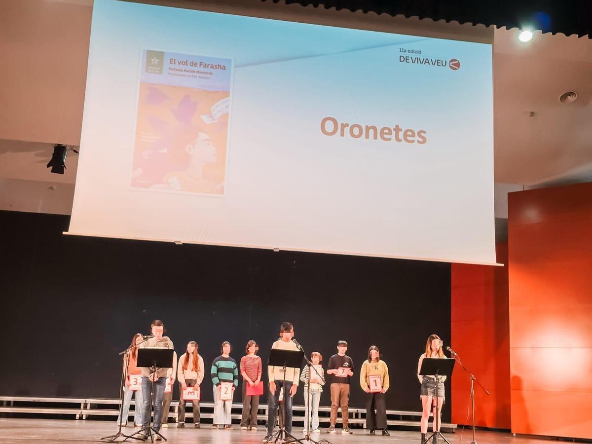 Alumnes de la Llosa de Ranes en la jornada dedicada a la literatura i l’expressió oral.
