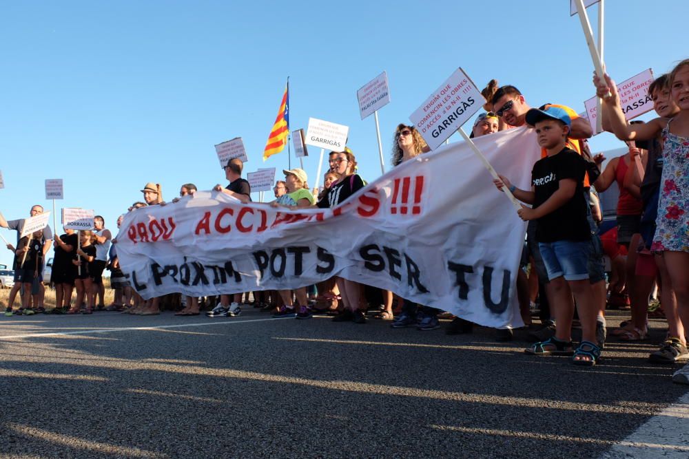 Clam veïnal a l''N-II el retard de les obres