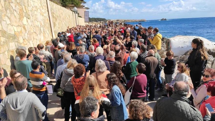 Tausend Demonstranten fordern Reparatur der Sturmschäden in Cala Ratjada