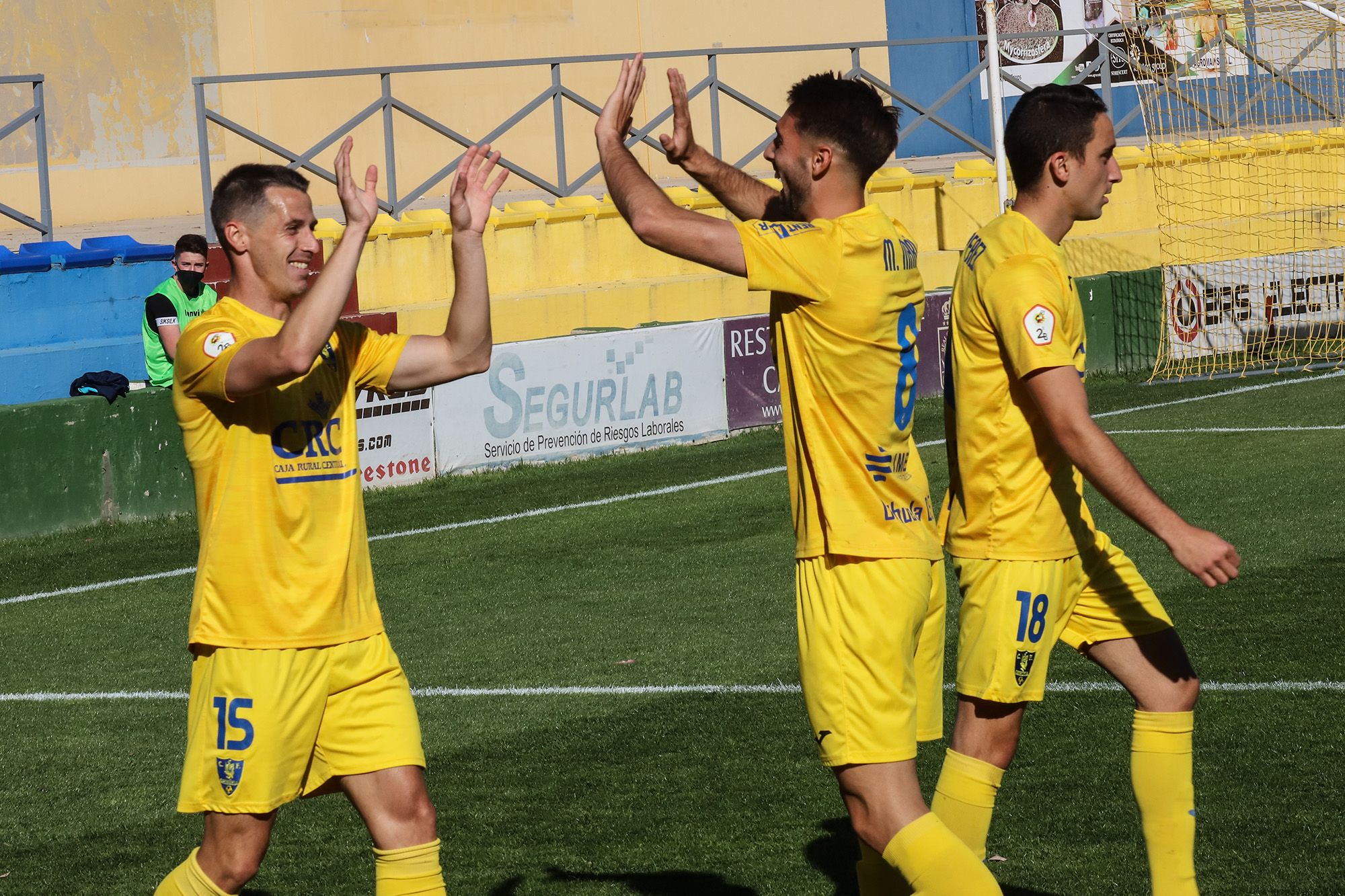 El Orihuela cae por 2-4 en un partido vibrante ante el Villarreal B