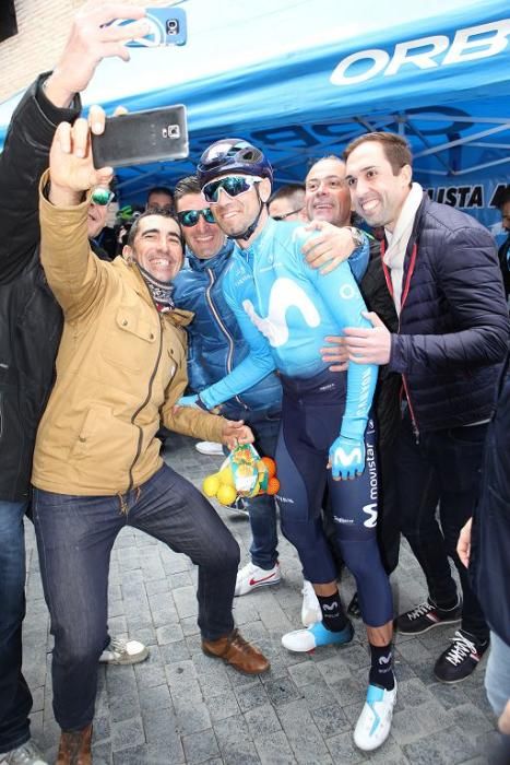 Ambiente a la salida y la llegada de la Vuelta Ciclista a Murcia