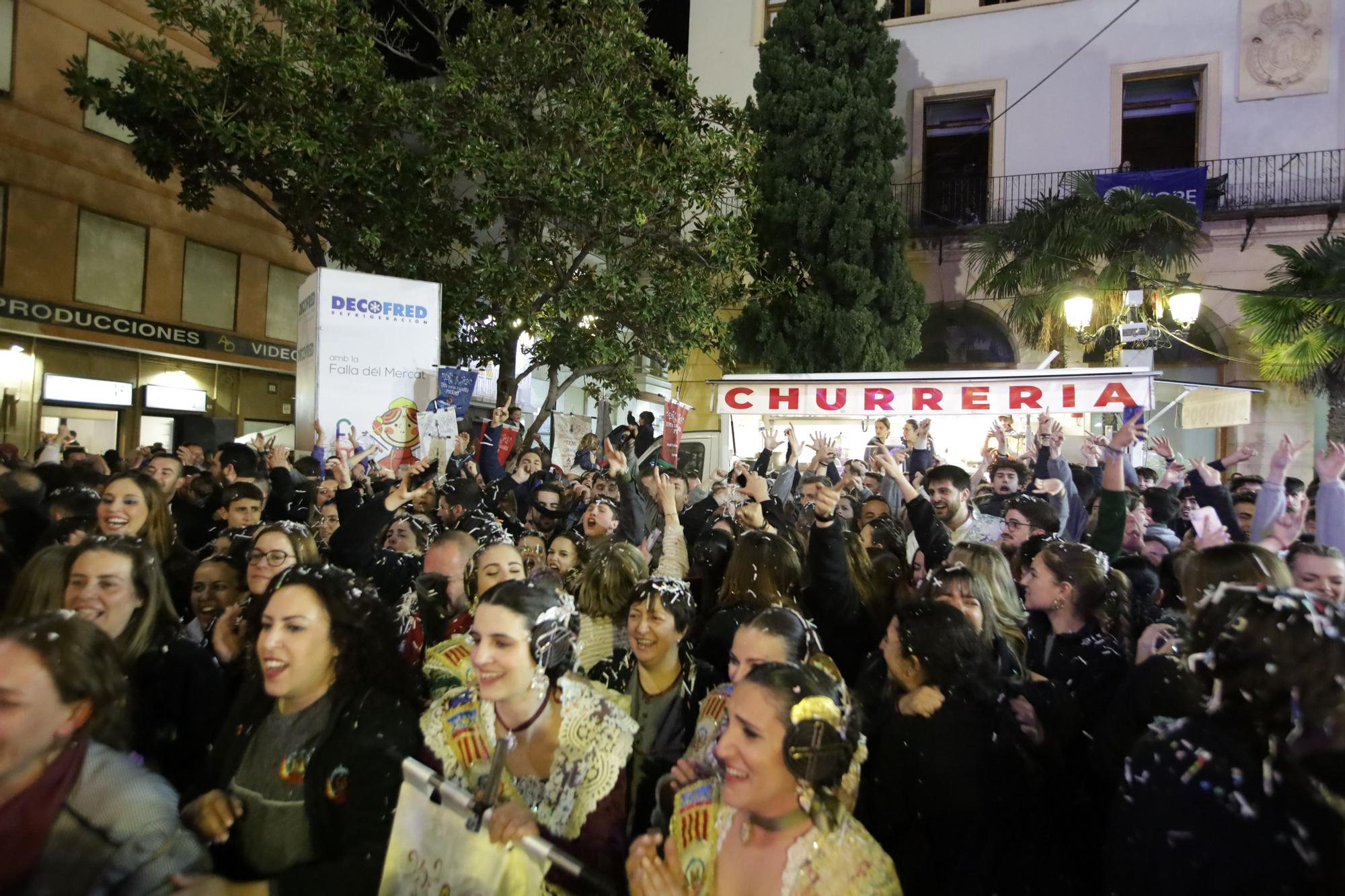 Todas las fotos de la entrega de premios falleros de Gandia