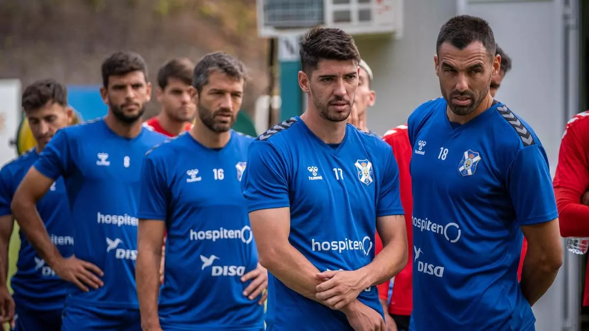 Más intensidad para el CD Tenerife bajo un calor sofocante