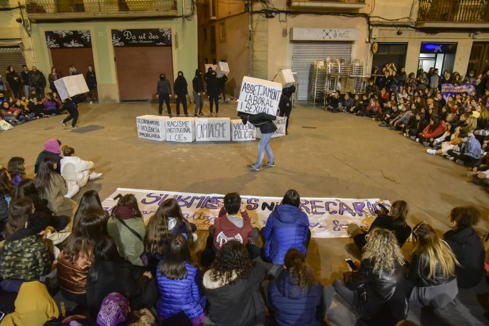 GALERIA | Manifestació feminista pel 8M a Manresa