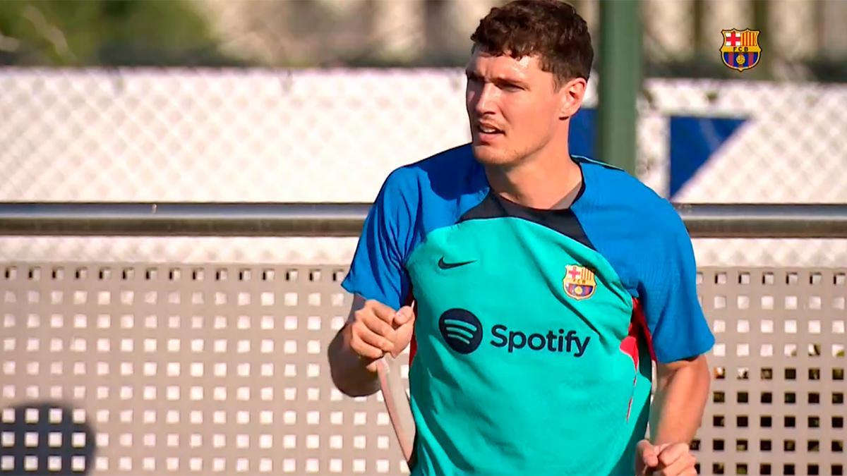 Christensen ya entrena a la órdenes de Xavi Hernández