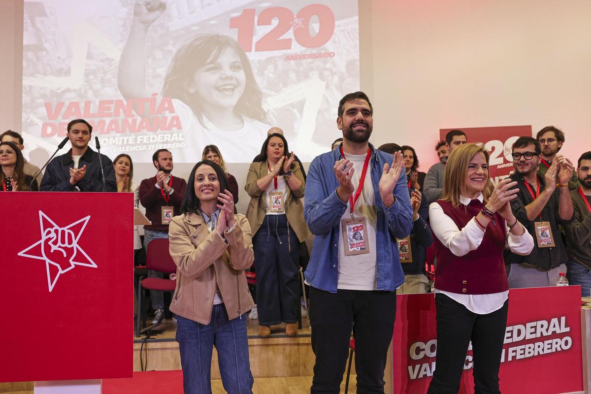 Rebeca Torró, Víctor Camino y Pilar Bernabé, este sábado.