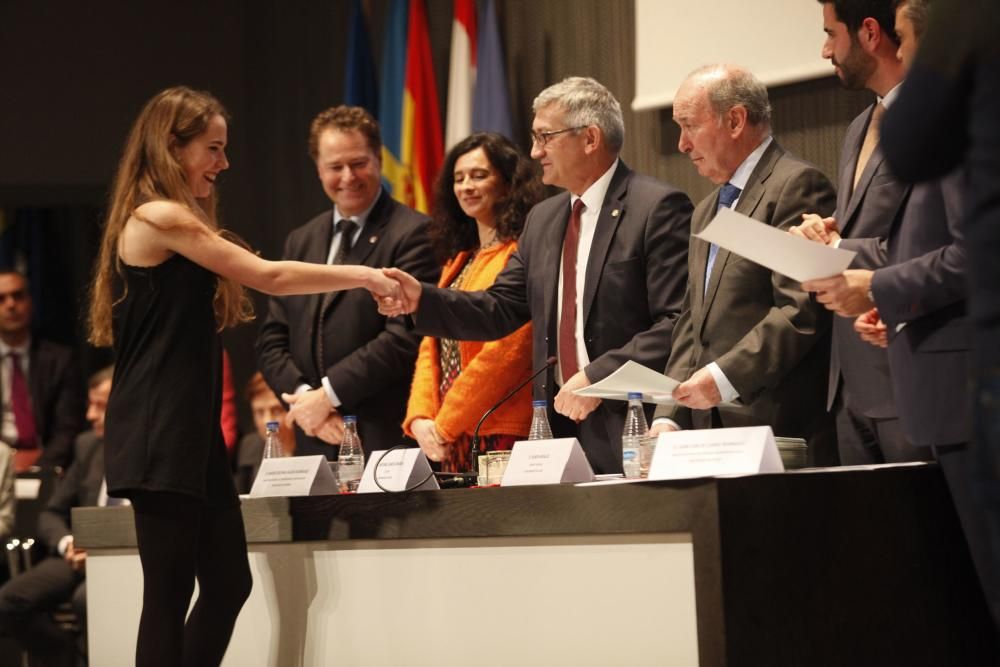 Entrega de diplomas de la Escuela Politécnica de Gijón.