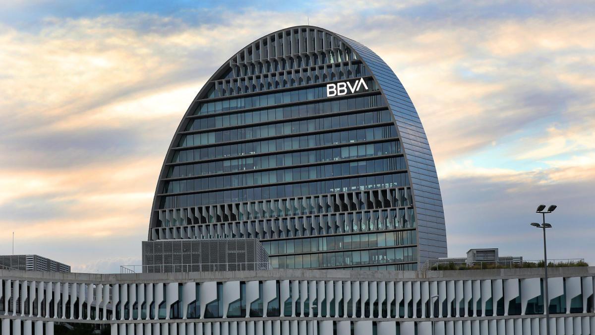 BBVA adelanta el pago por desempleo para sus clientes en España