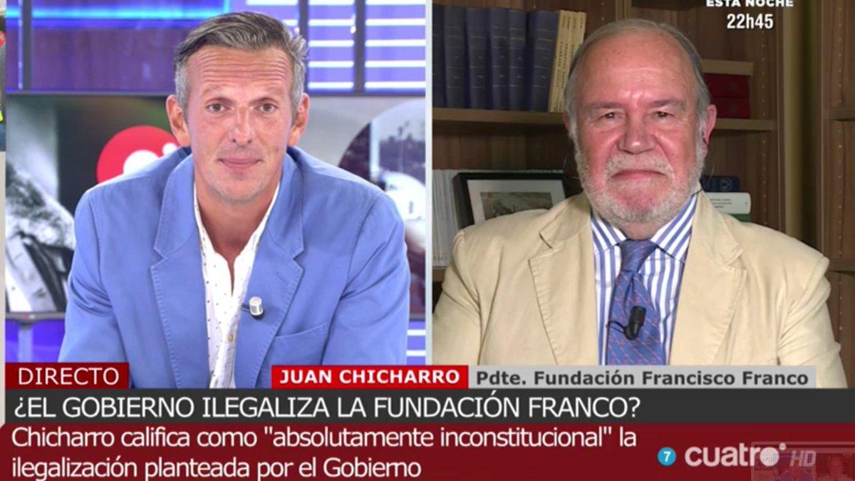 Joaquín Prats y Juan Chicharro, presidente de la Fundación Francisco Franco, en 'Cuatro al día'