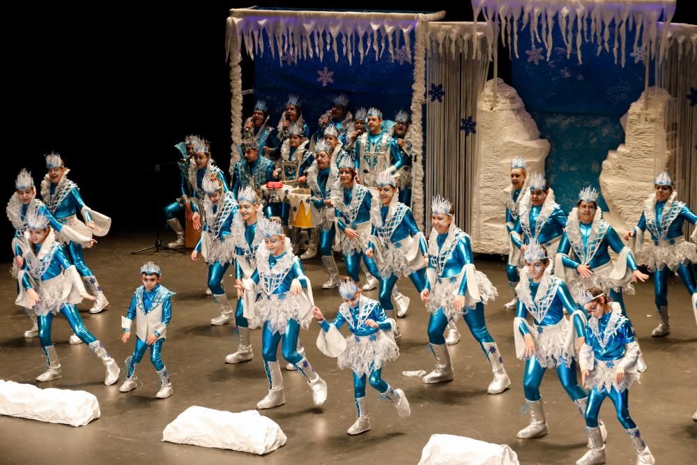 Primera jornada del concurso de charangas en el Teatro Jovellanos