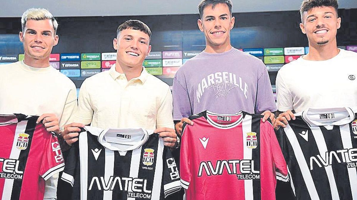 De izquierda a derecha, Luismi, Kevin, Carrascal y Marc Jurado.