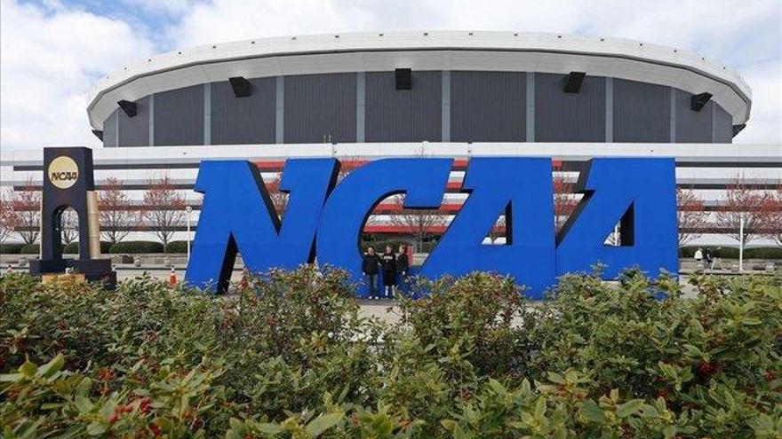 El deporte universitario de EEUU rompe un tabú y aceptará el pago a los deportistas