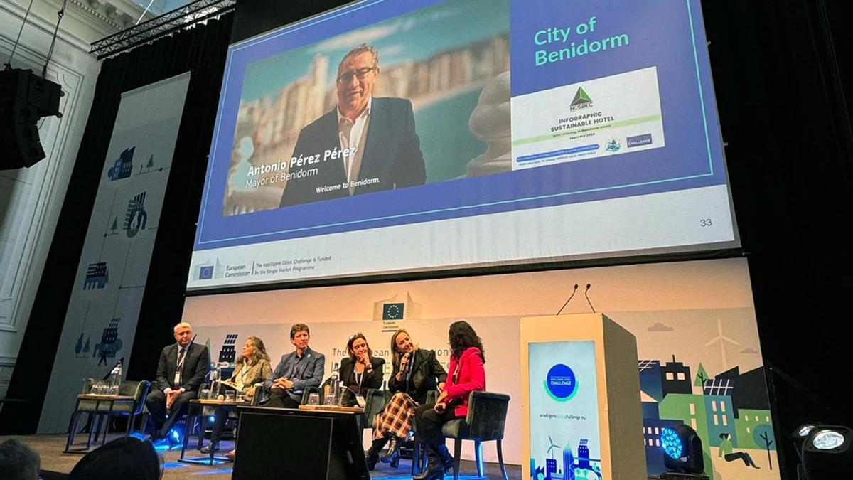 El alcalde de Benidorm en las jornadas de Bruselas.