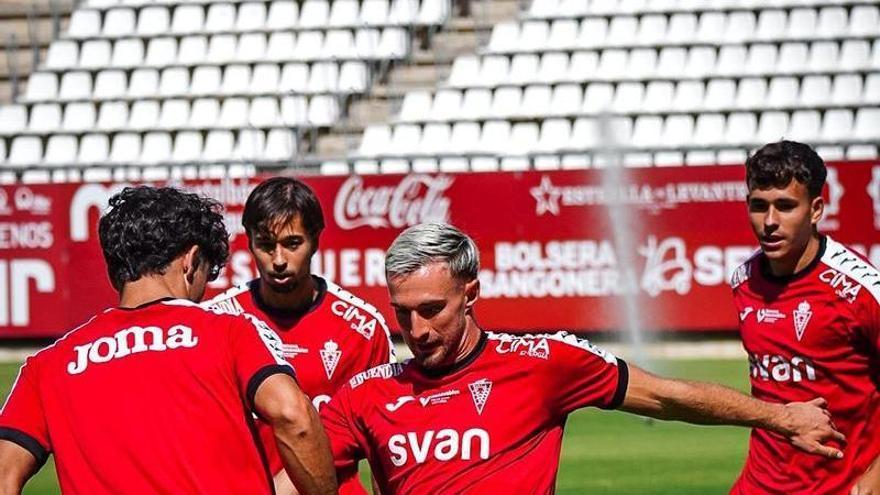 El Real Murcia quiere seguir en la ‘pole’ en su visita al Atlético Madrileño