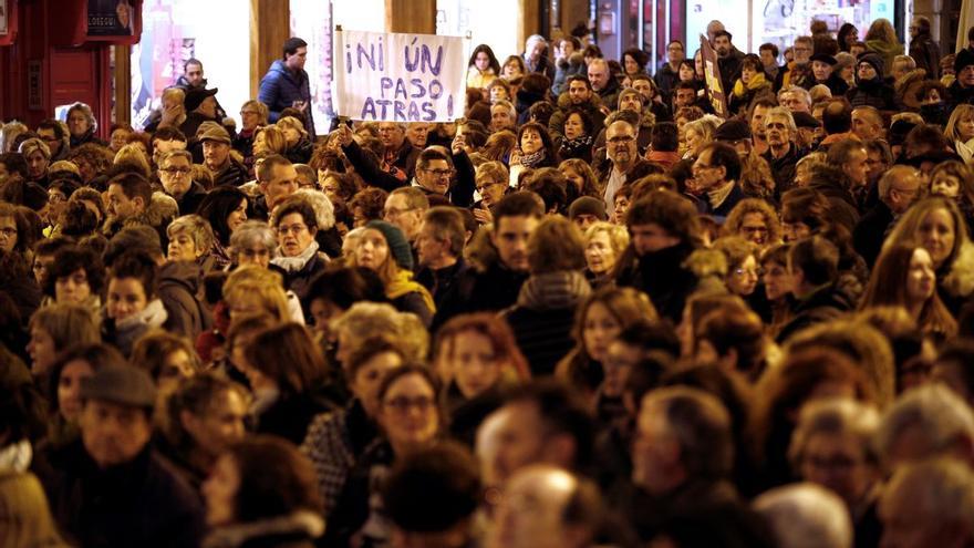 Dos menors de 9 i 5 anys veuen com el seu oncle assassina la seva mare a Navarra