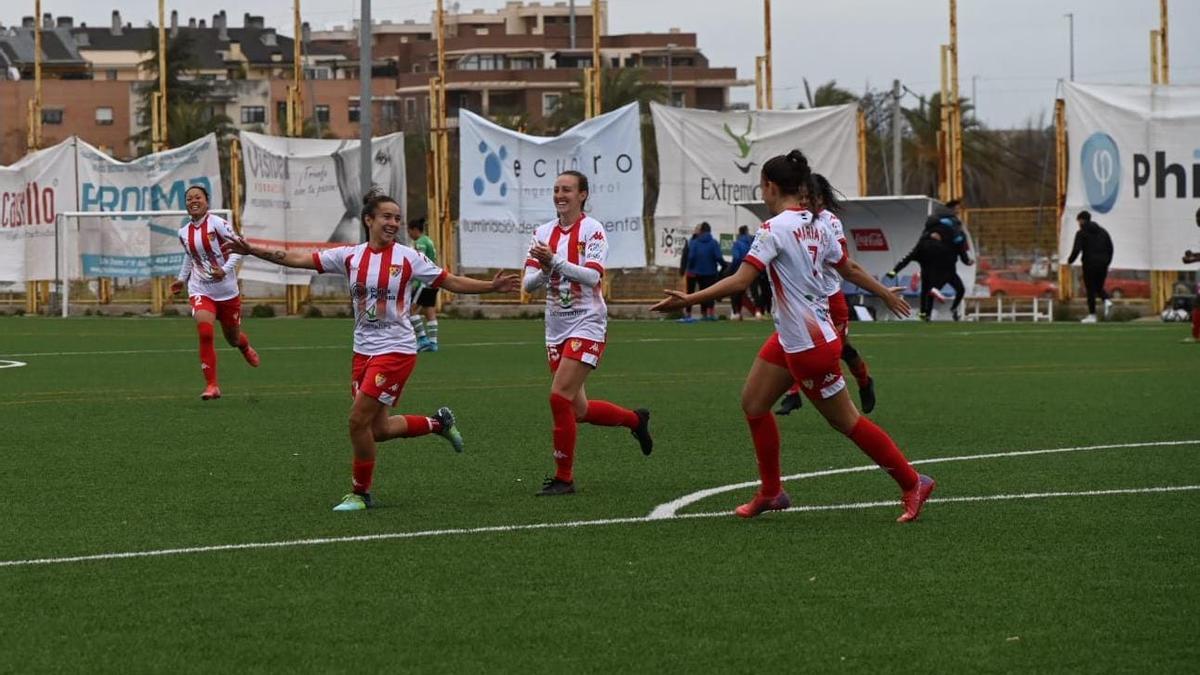 Las jugadoras del Santa Teresa celebran un tanto esta temporada.