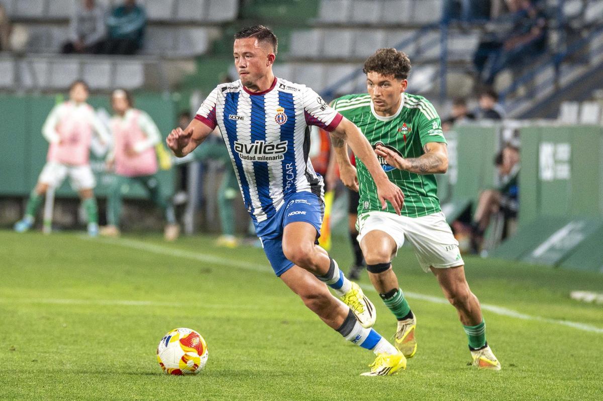 Las imágenes del empate del Avilés en Ferrol