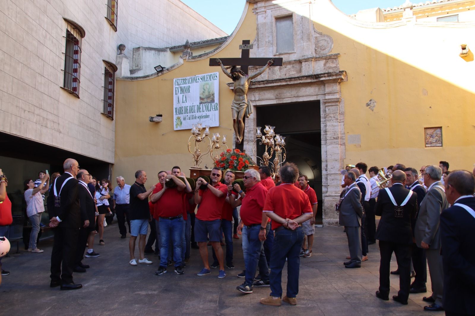 Baixà del Crist de la Bona Mort de Alaquàs.