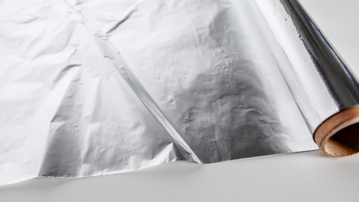 Brillante o mate: qué cara del papel de aluminio va hacia fuera y cuál  hacia dentro