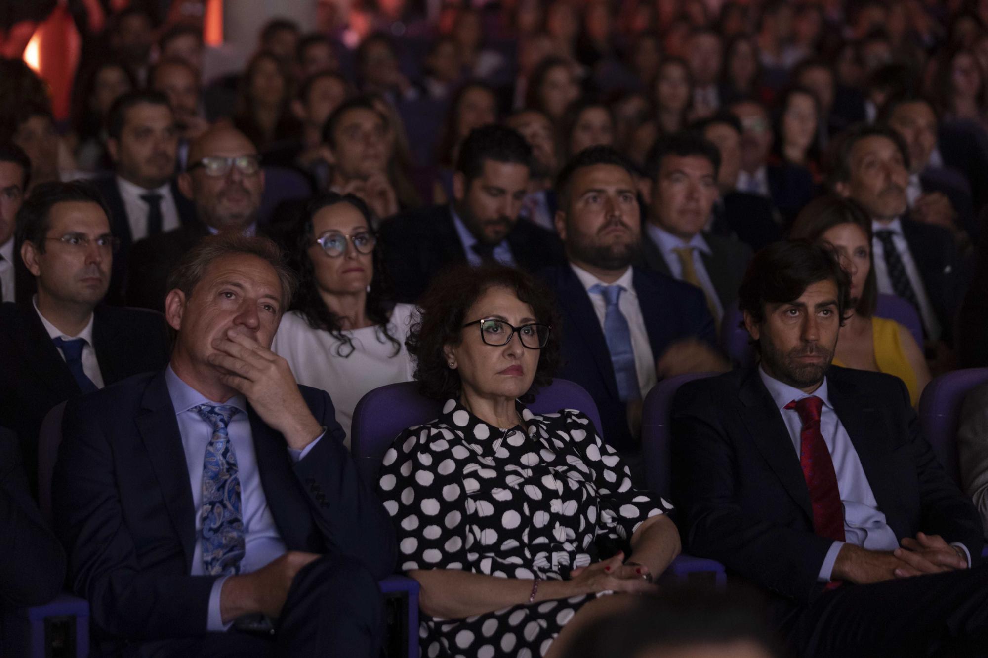 Graduación alumnos EDEM Escuela de Empresarios 2022 en València