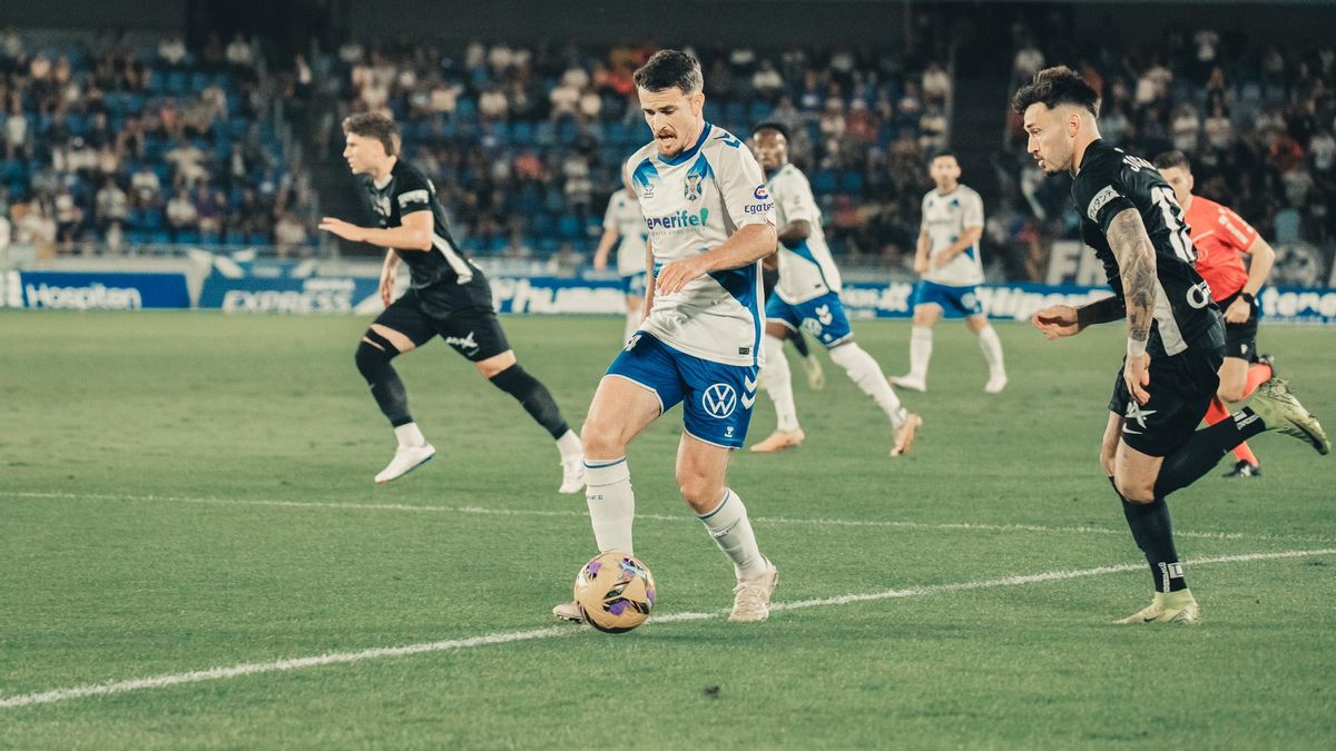 Adrián Guerrero, en un partit amb el Tenerife el curs passat