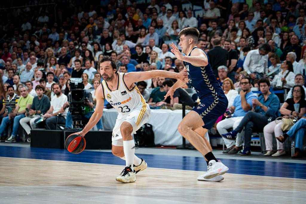 Las imágenes del Real Murcia-UCAM Murcia, primer partido de la final de la ACB