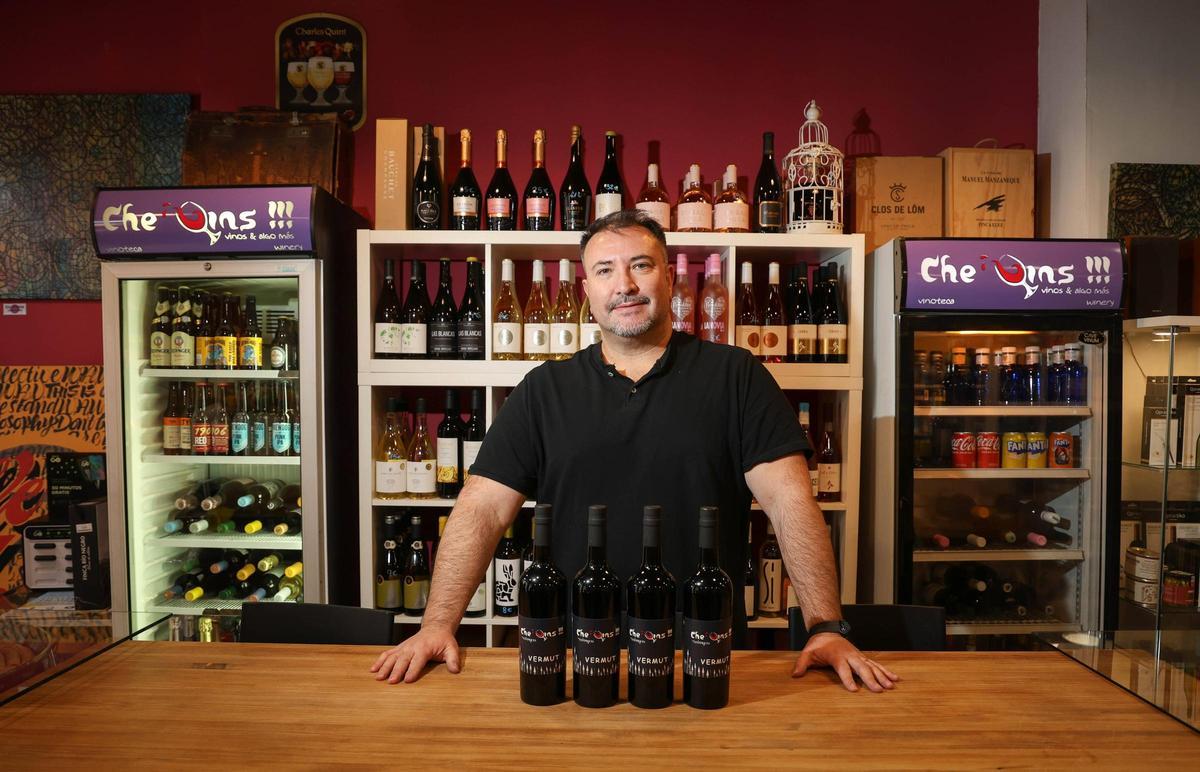 La vinoteca Ché Vins de Sebastián Lamazares igual te vende vinos, que organiza catas y eventos La vinoteca Ché Vins de Sebastián Lamazares igual te vende vinos, que organiza catas y eventos