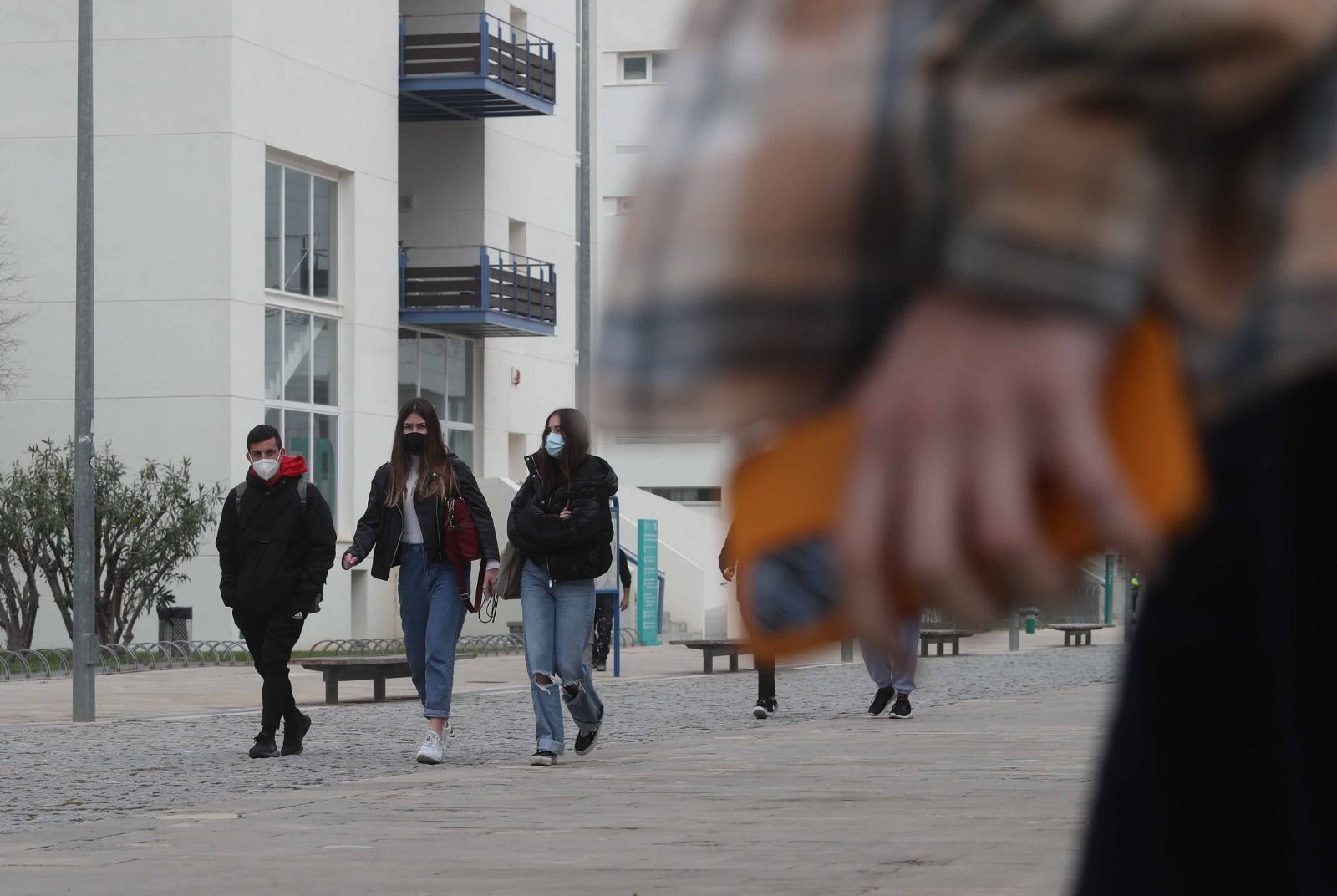 Los universitarios agradecen volver a clase