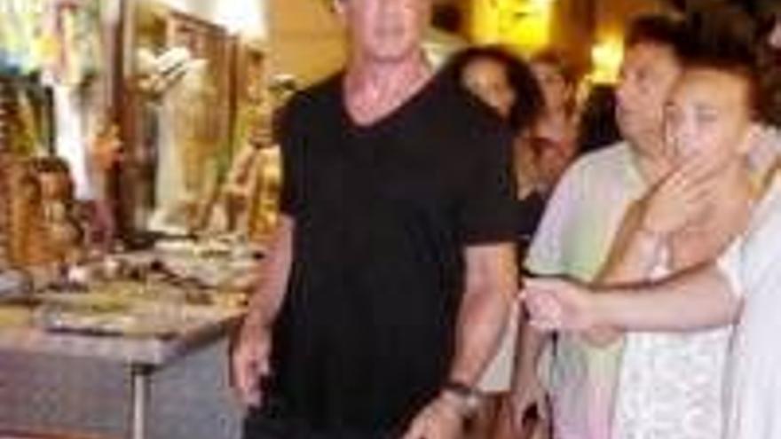 Stallone se deja verpor el puerto de Ibiza