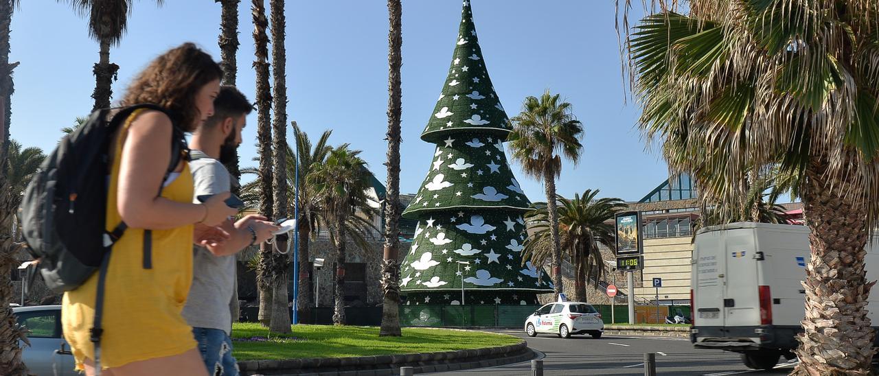 ARBOL DE NAVIDAD CENTRO COMERCIAL LAS ARENAS