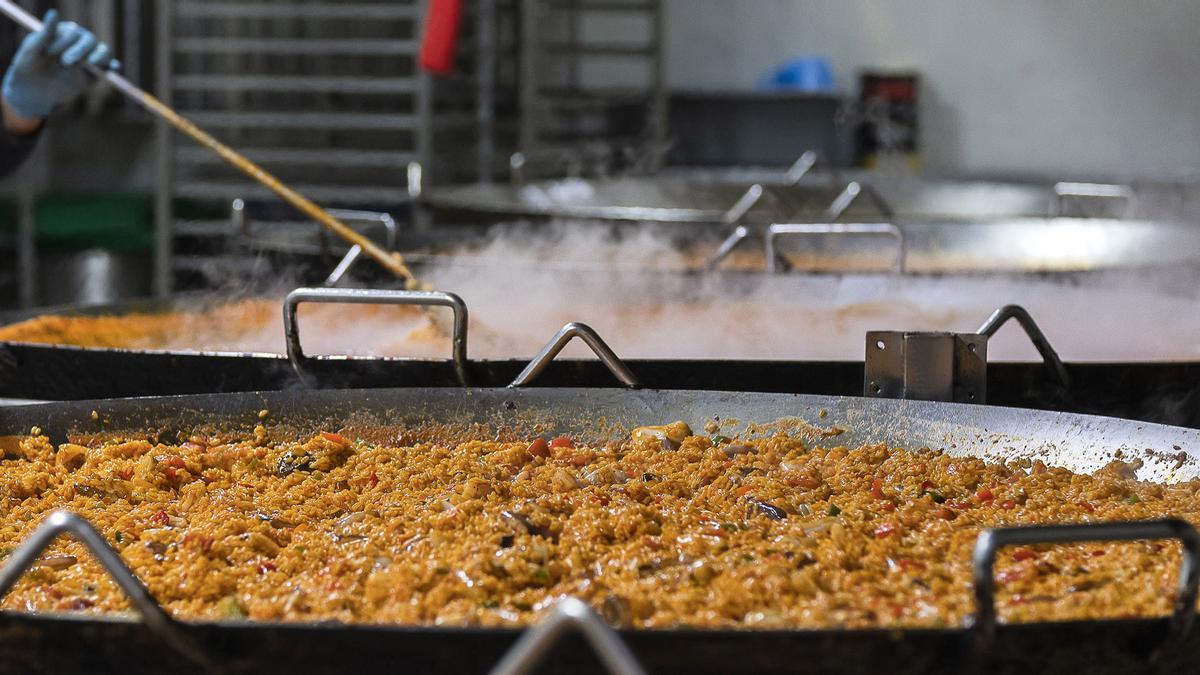 En Gastraval son líderes en la elaboración de paella con los máximos estándares de calidad.