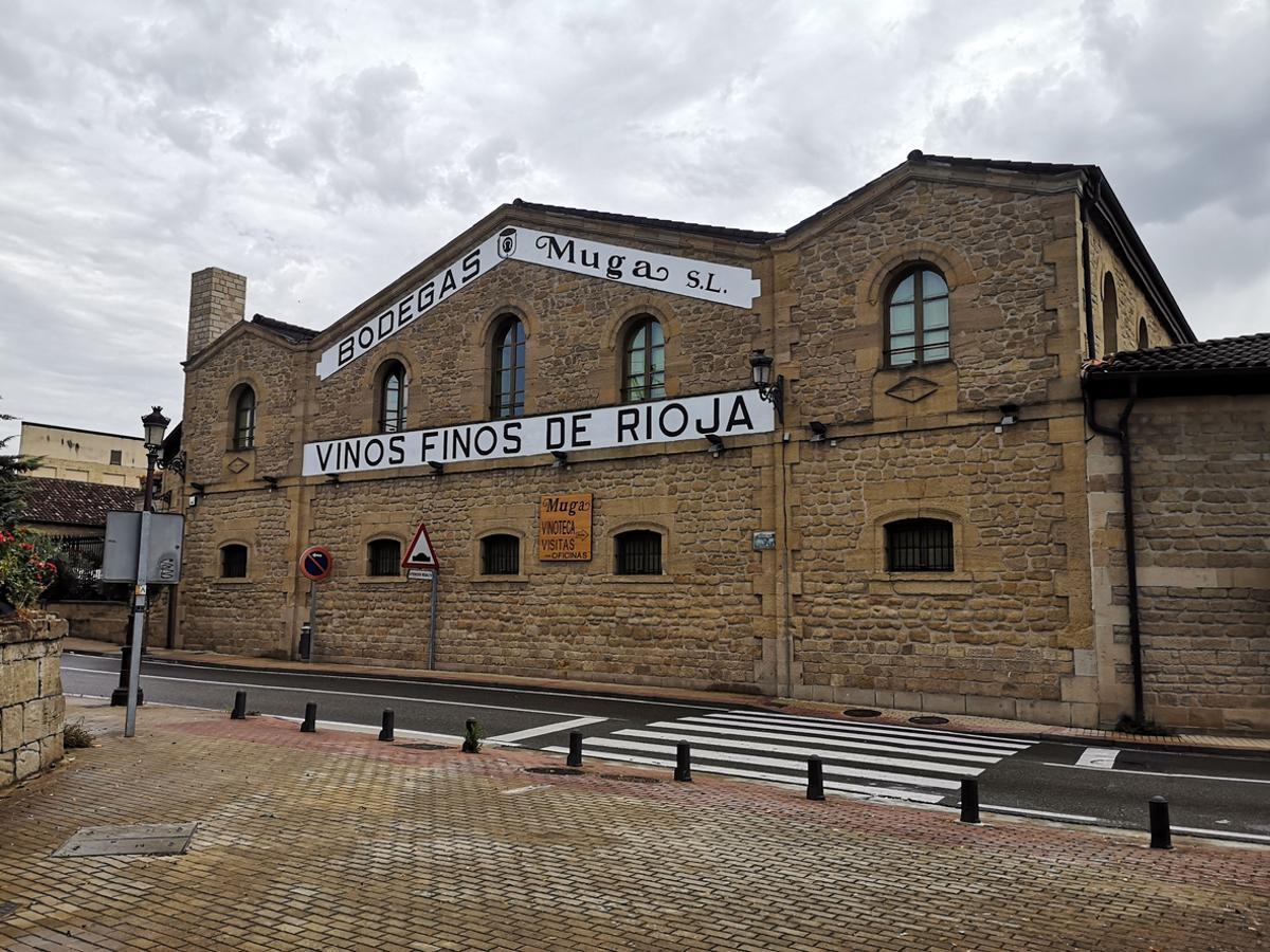 Un lugar con más de un centenar de bodegas, entre las que se encuentran algunas de las más antiguas de España.