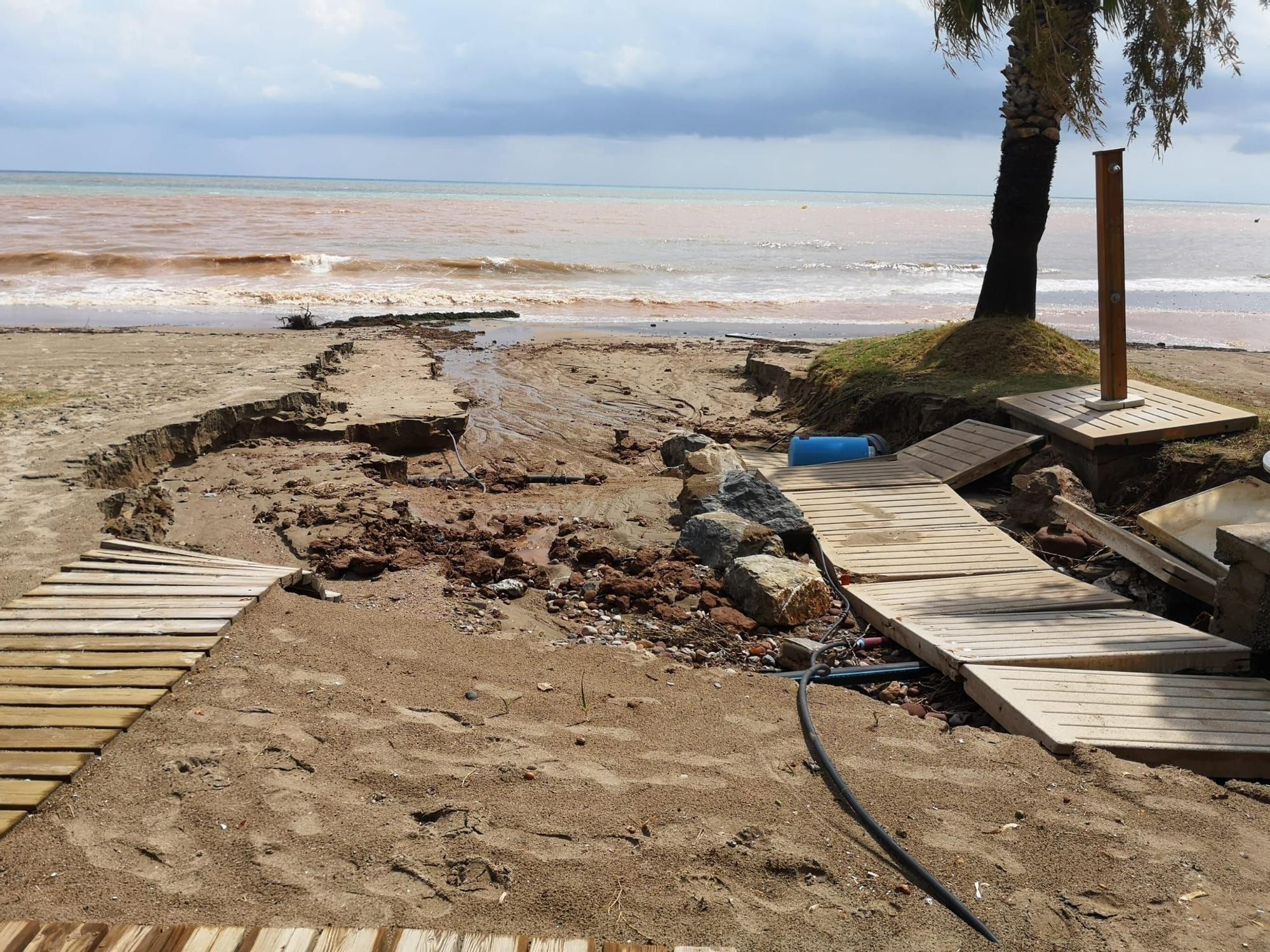 Impactantes imágenes del aguacero caído en Benicàssim