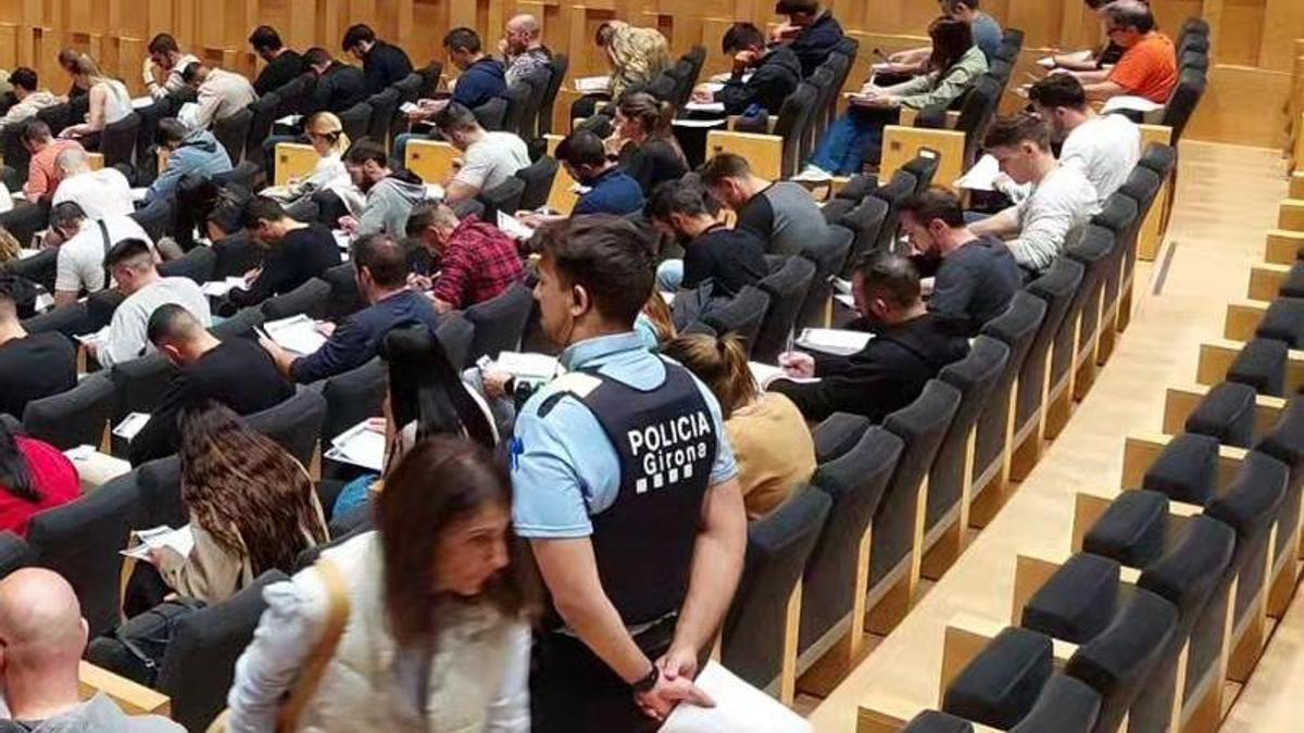 Convocatòria per cobrir vacants a la policia de Girona.