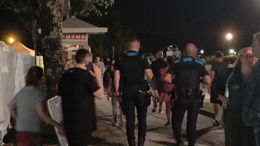 Cangas recuperó este fin de semana su servicio de policía nocturna. | F.G.S.