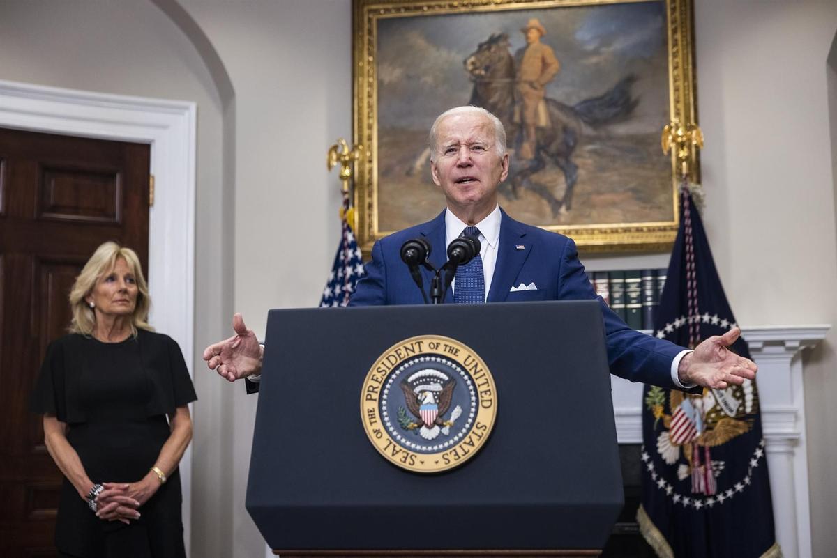 Biden señala al lobby de las armas tras el tiroteo masivo en una escuela de Texas