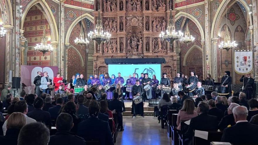 La iglesia de San Pedro de Teruel se ha llenado este sábado en la entrega de las medallas de los Amantes. | GOBIERNO DE ARAGÓN