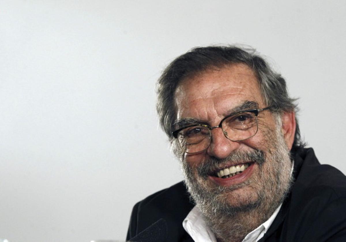 Enrique González Macho durante la rueda de prensa ofrecida tras ser reelegido director de la Academia de Cine. Enrique González Macho durante la rueda de prensa ofrecida tras ser reelegido director de la Academia de Cine.